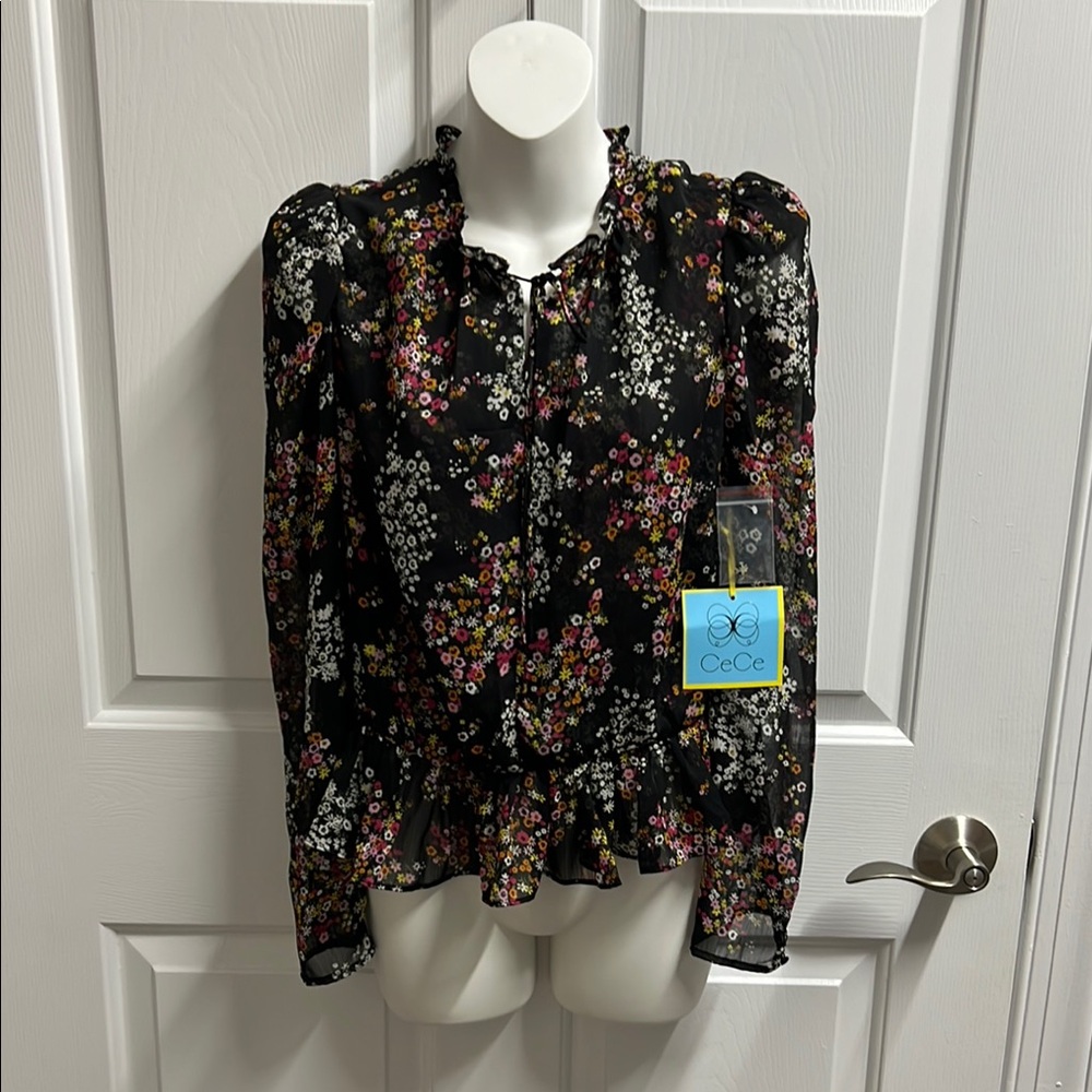 CeCe Women’s Black Floral Blouse